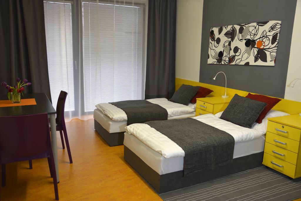Campea Aparthotel Brno Room photo